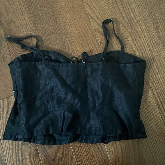 Forever 21 cropped going out top - Picture 3 of 3